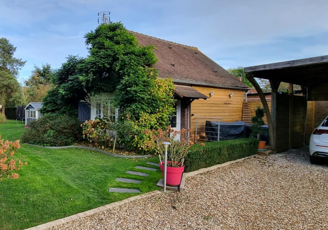 Villa La Berceuse Normande à Dampierre-sur-Avre Extérieur photo